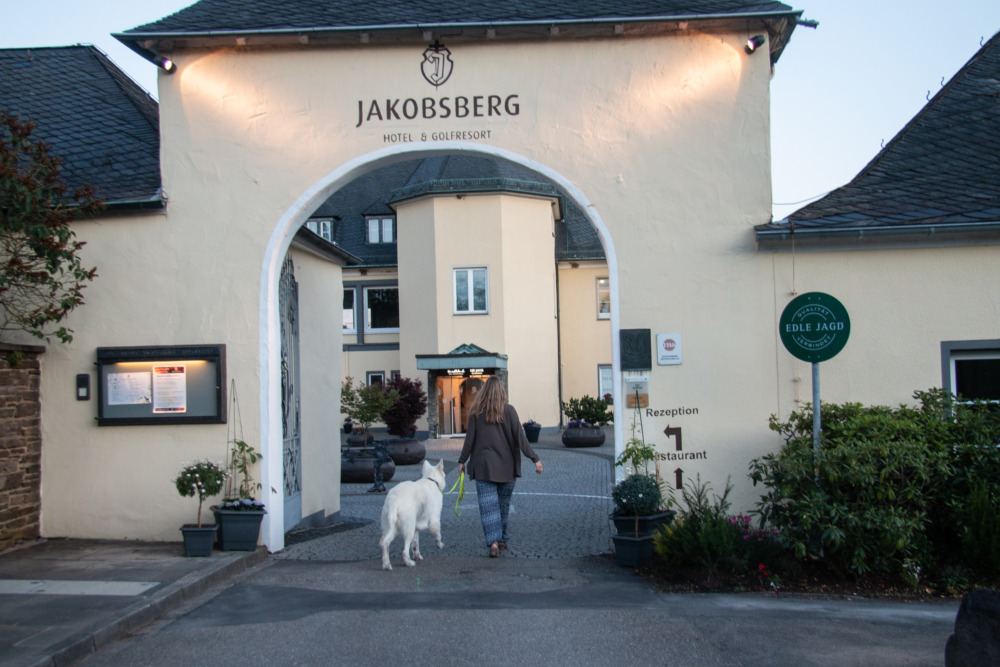 Urlaub mit Hund im Klostergut Jakobsberg