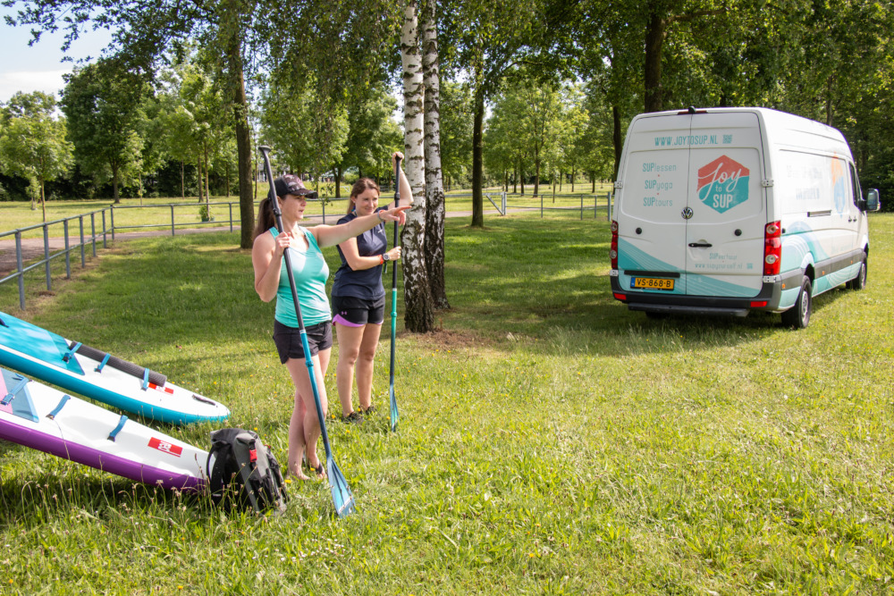 SUP mit JoyToSUP am Badesee 't Hilgelo (Leisurelands) im Achterhoek